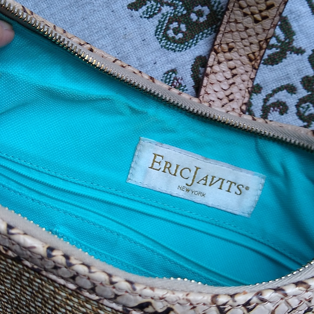Eric Javits New York Straw Hobo Bag - Picture 8 of 14